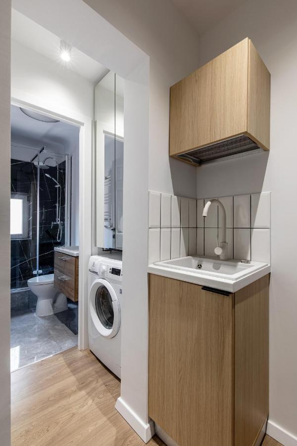 Little Attic By Citylife Suites Bucarest Esterno foto